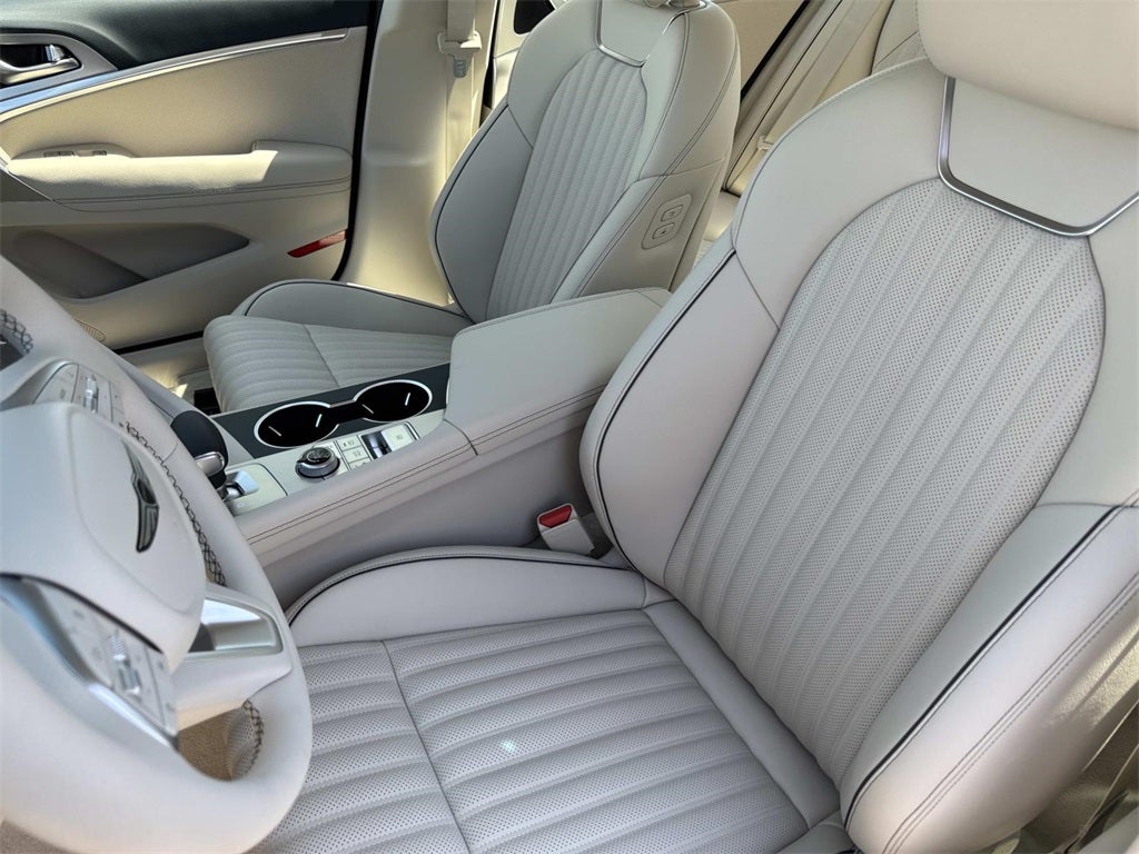 2026 Genesis G70 2.5T PRESTIGE