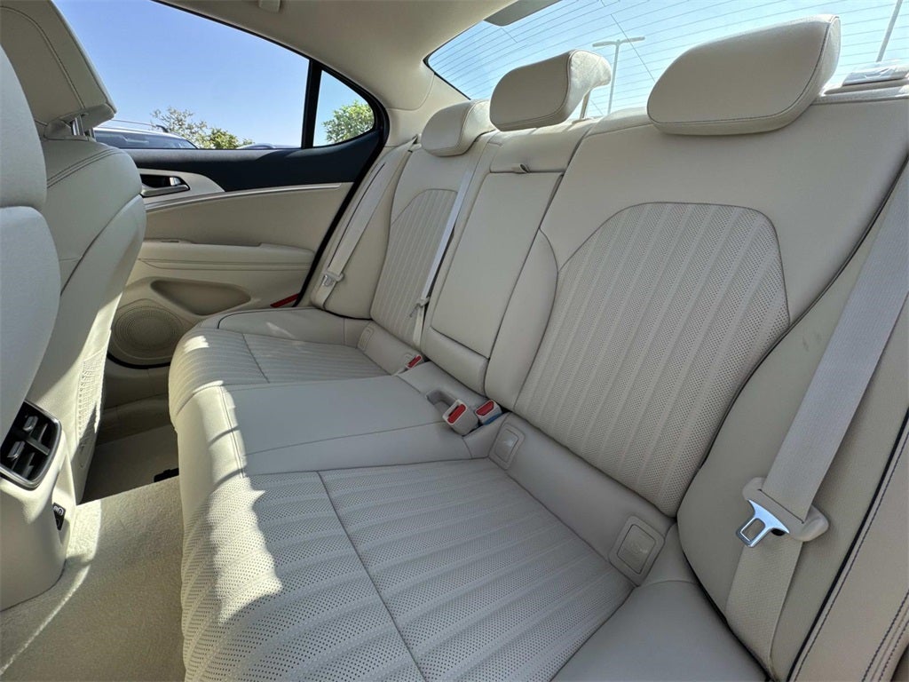 2026 Genesis G70 2.5T PRESTIGE