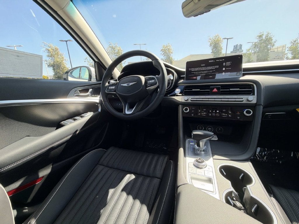 2026 Genesis G70 2.5T PRESTIGE