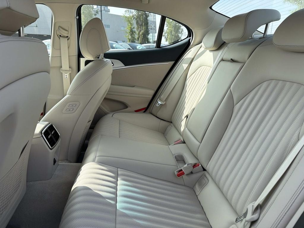 2026 Genesis G70 2.5T PRESTIGE