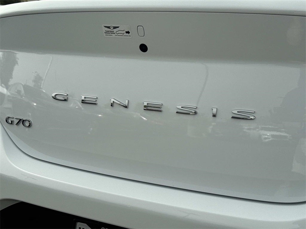 2025 Genesis G70 2.5T