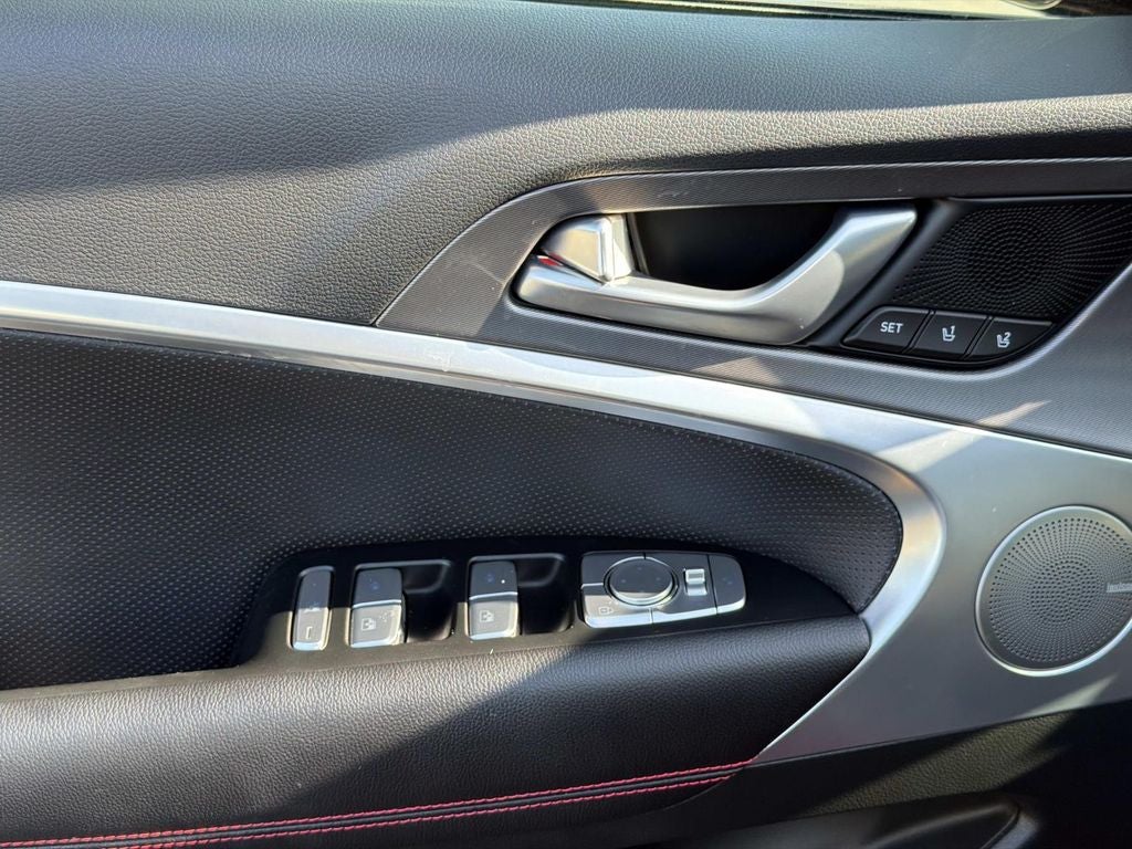 2024 Genesis G70 2.5T