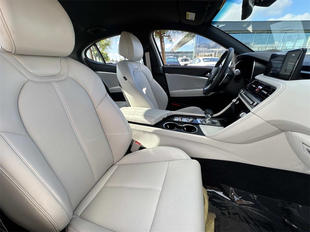 2025 Genesis G70 2.5T