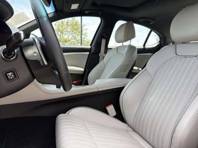 2023 Genesis G70 2.0T Sport Prestige