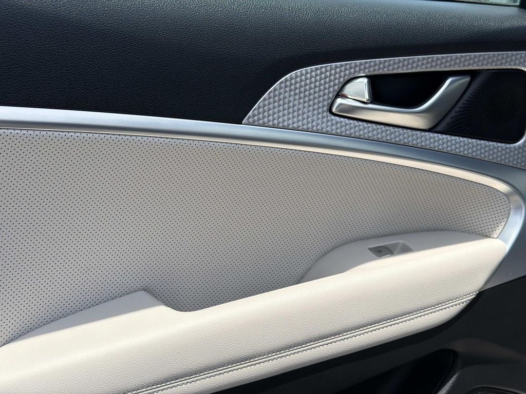 2023 Genesis G70 2.0T Sport Prestige