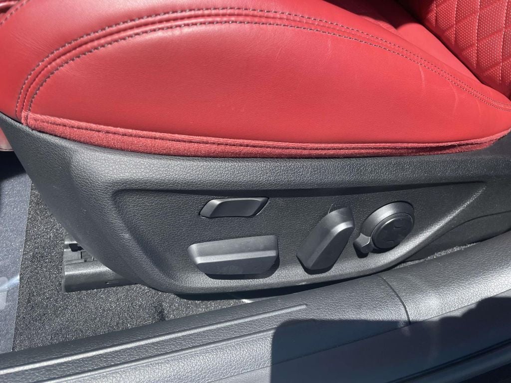 2023 Genesis G70 3.3T Sport Prestige