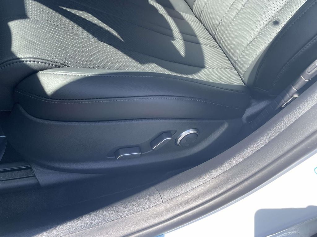 2026 Genesis G80 2.5T