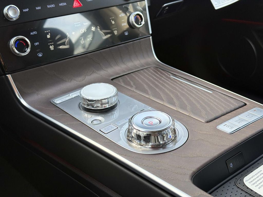 2027 Genesis G80 2.5T Advanced