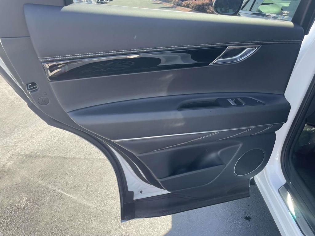 2026 Genesis GV80 2.5T