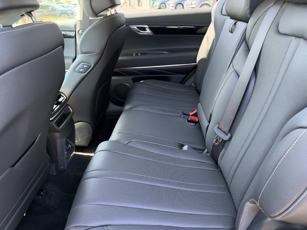 2027 Genesis GV80 2.5T