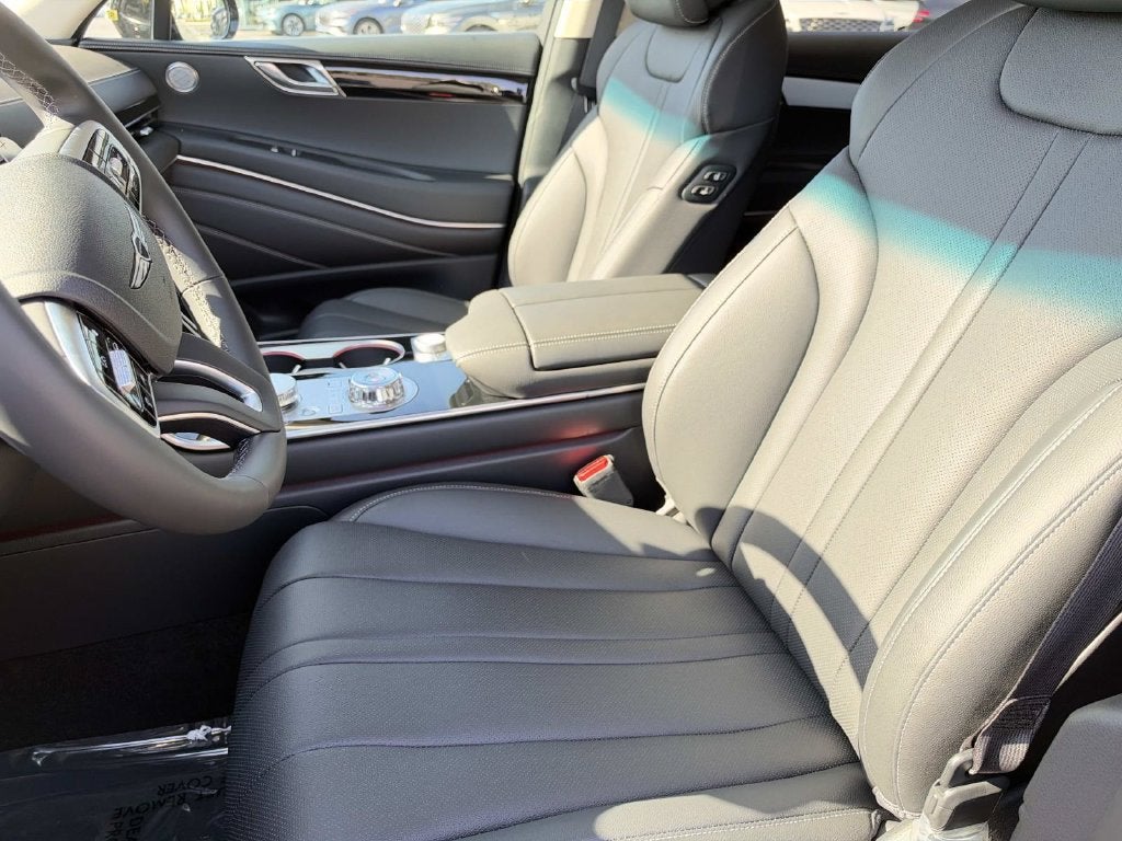 2027 Genesis GV80 2.5T