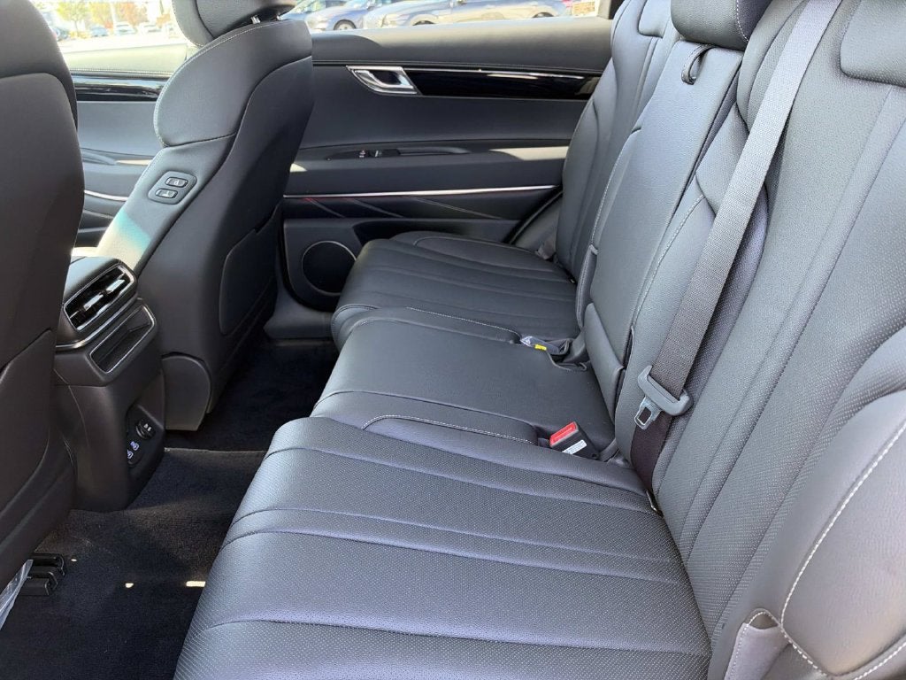 2027 Genesis GV80 2.5T