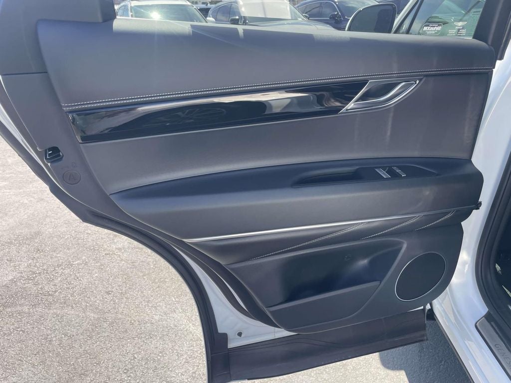 2026 Genesis GV80 2.5T