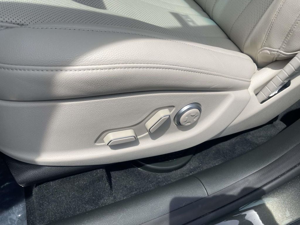 2025 Genesis GV80 2.5T