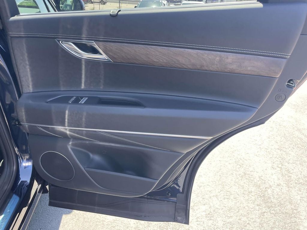 2026 Genesis GV80 2.5T