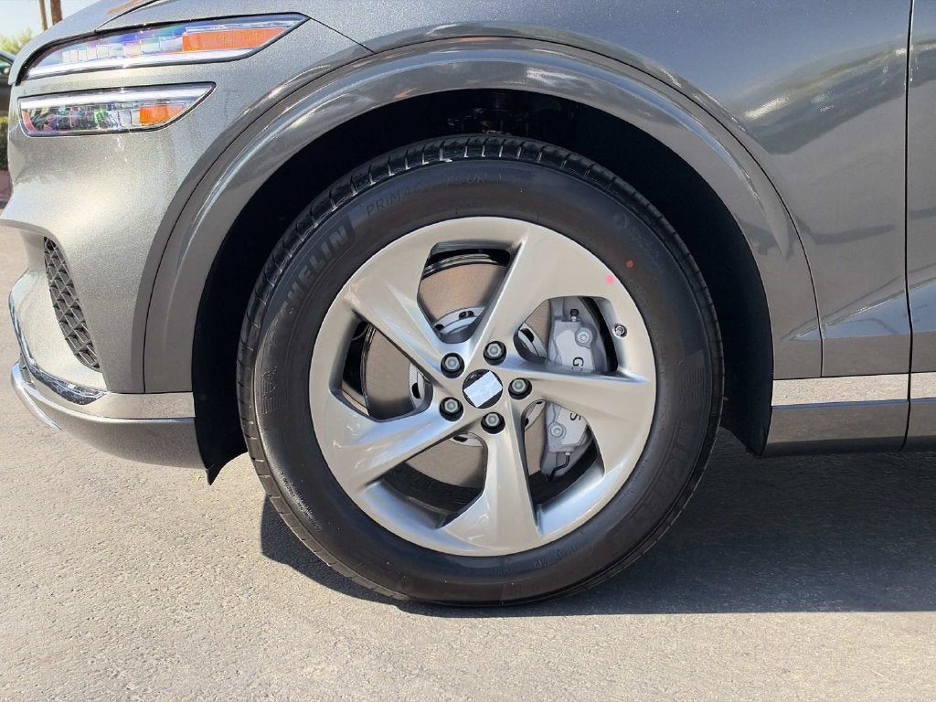 2027 Genesis GV70 2.5T