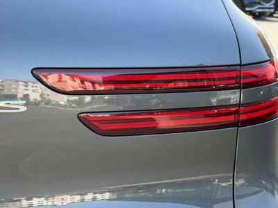 2027 Genesis GV70 2.5T