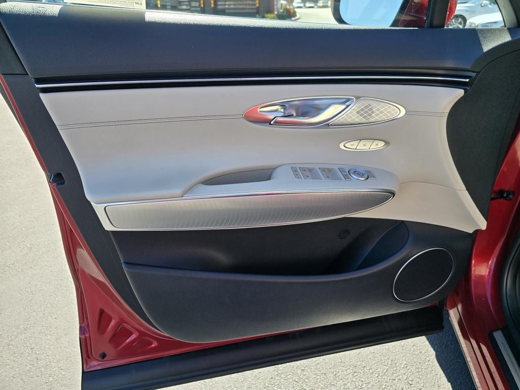 2023 Genesis GV70 2.5T Select