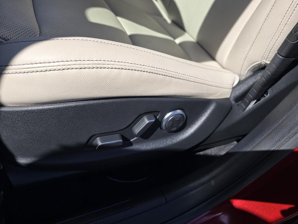 2023 Genesis GV70 2.5T Select