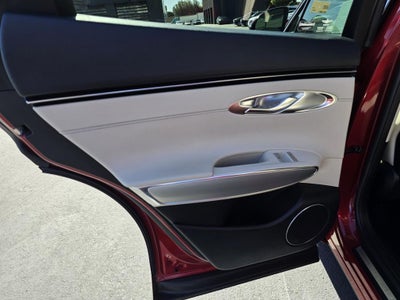 2023 Genesis GV70 2.5T Select