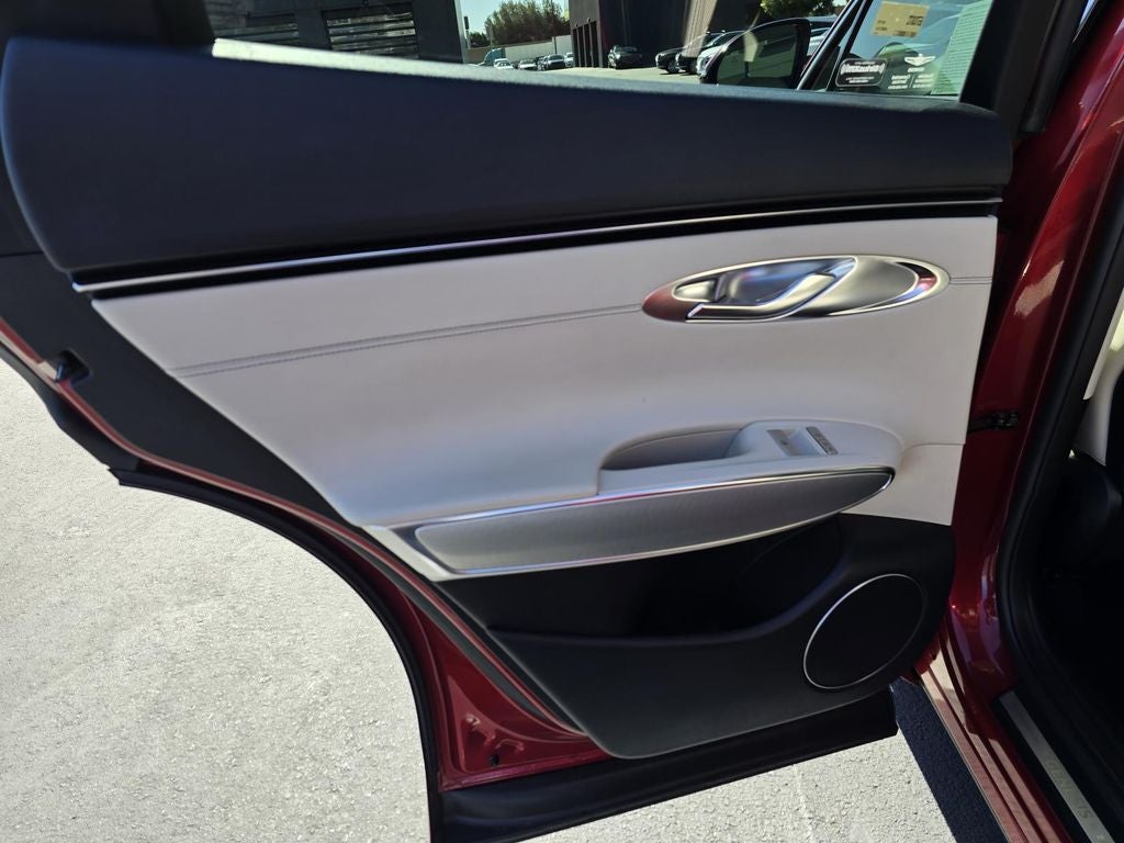 2023 Genesis GV70 2.5T Select