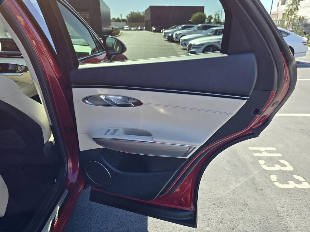 2023 Genesis GV70 2.5T Select