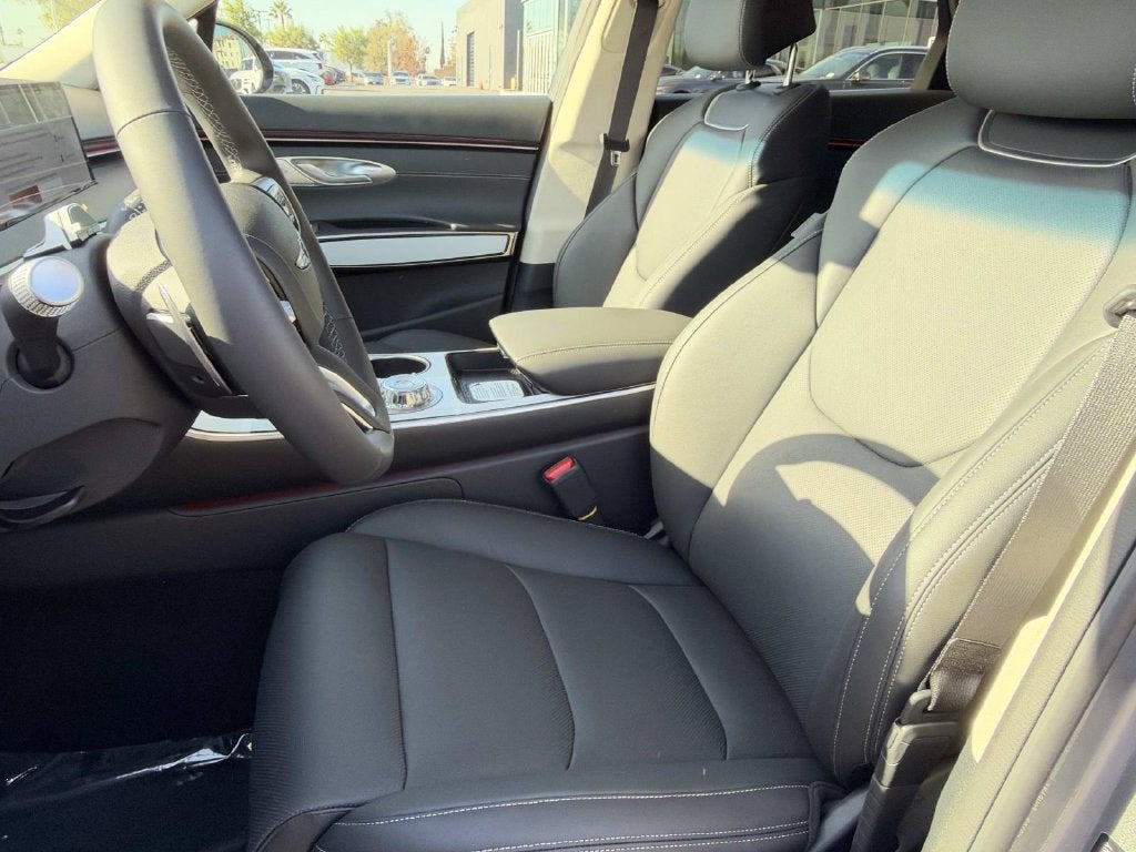 2027 Genesis GV70 2.5T