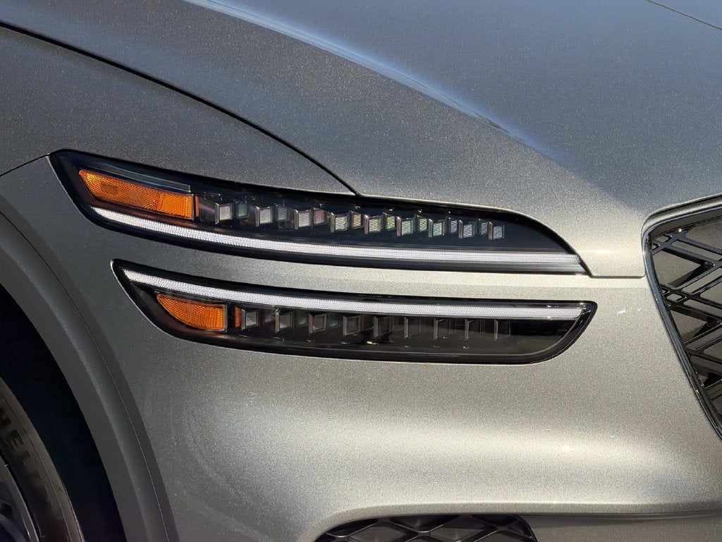2027 Genesis GV70 2.5T
