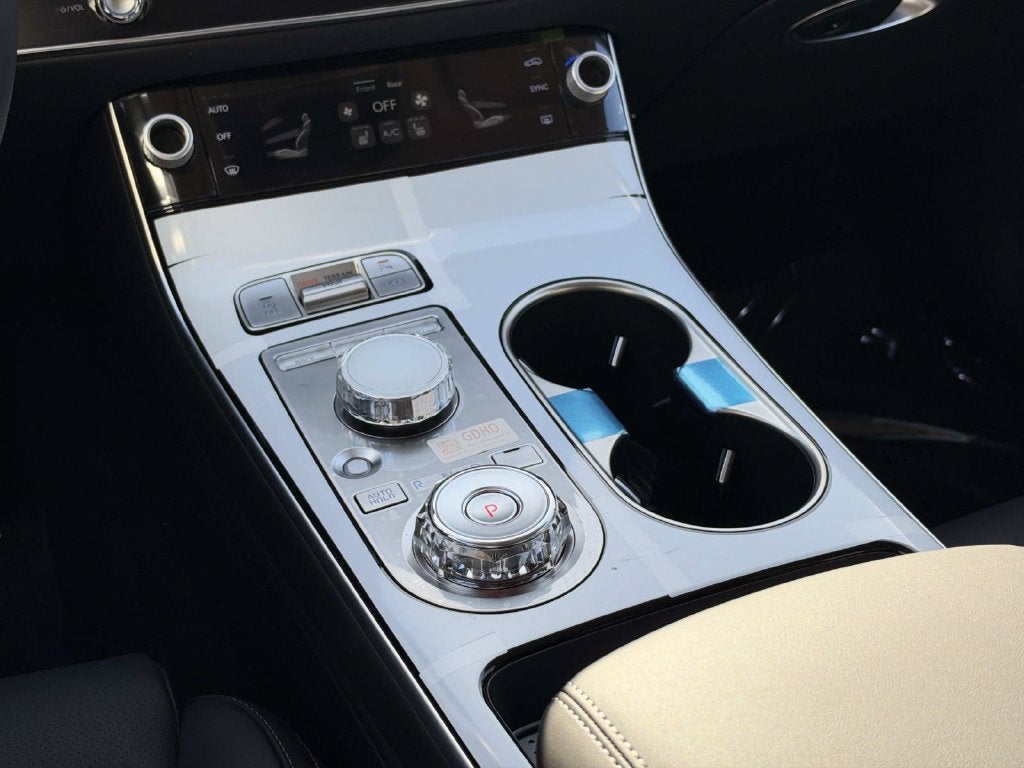 2027 Genesis GV70 2.5T