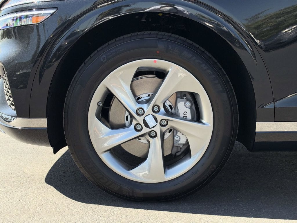 2027 Genesis GV70 2.5T