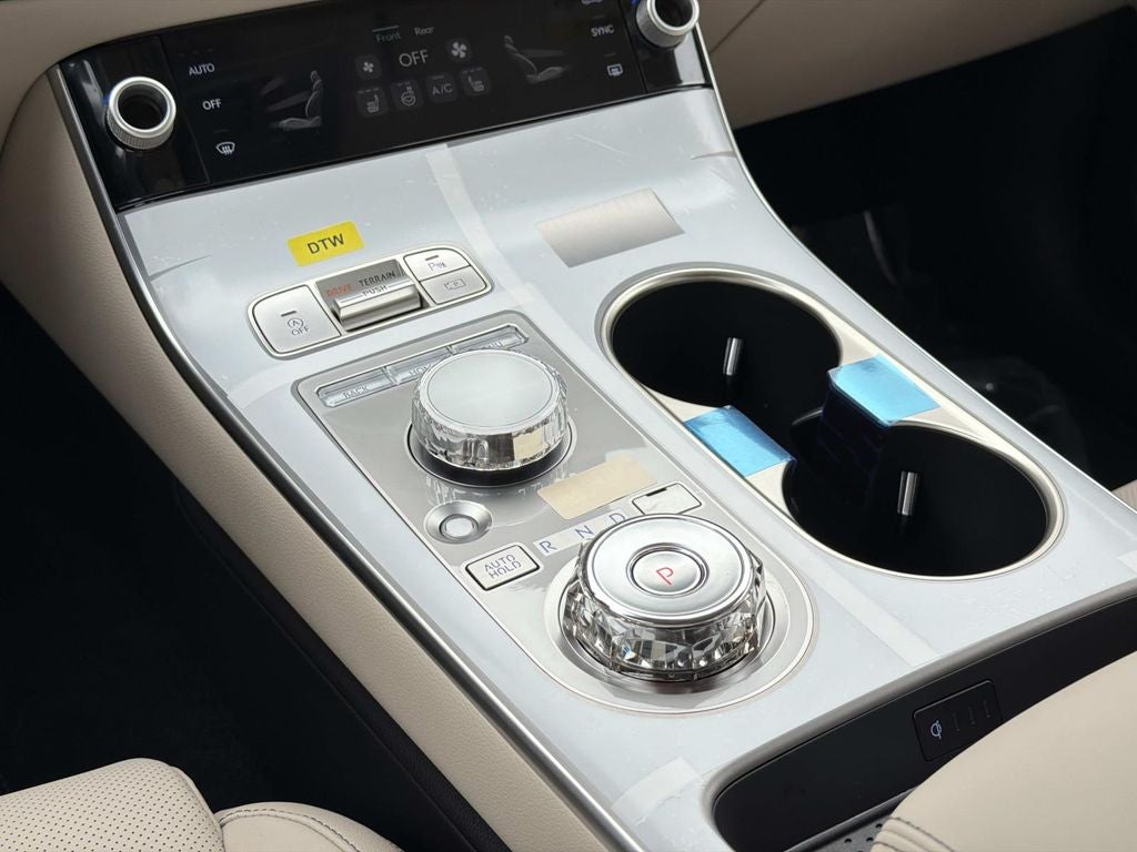 2027 Genesis GV70 2.5T SELECT