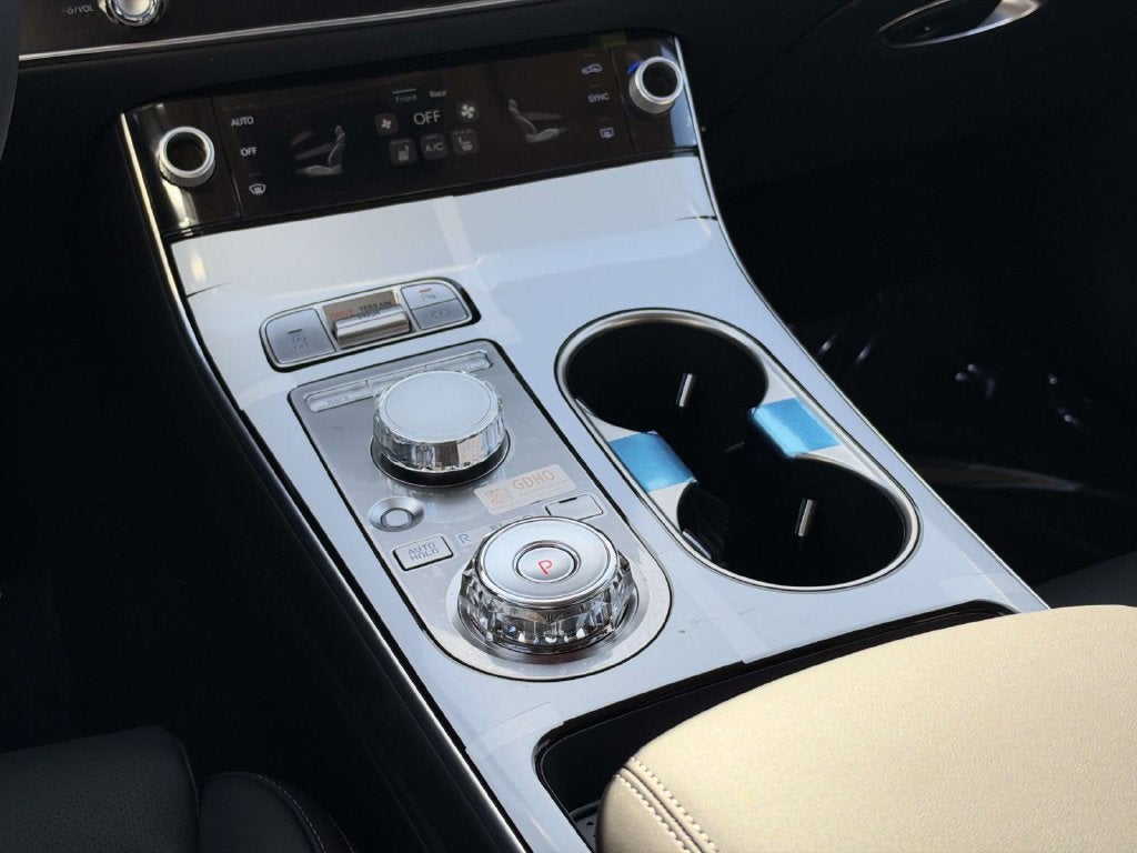 2027 Genesis GV70 2.5T ADVANCED