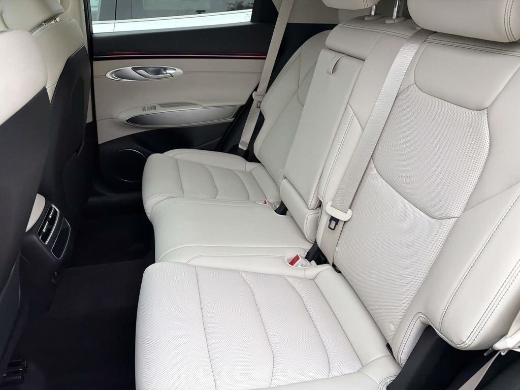 2027 Genesis GV70 2.5T ADVANCED