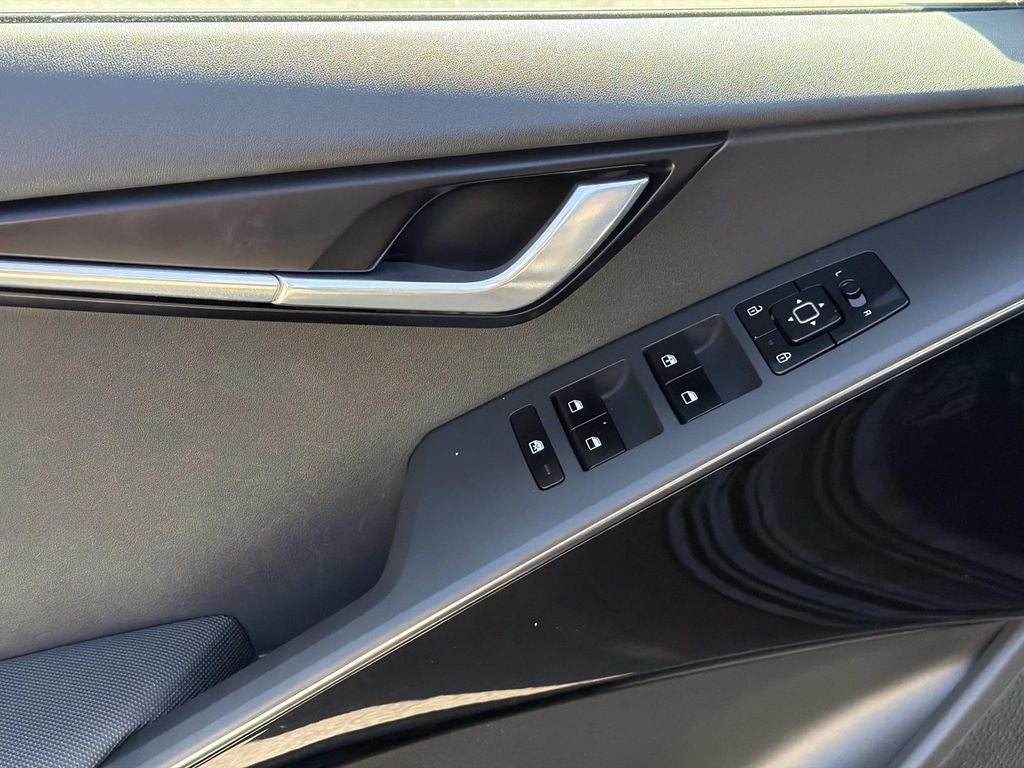2025 Kia Niro Plug-In Hybrid EX