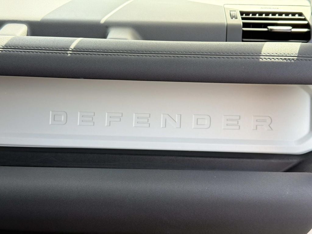 2023 Land Rover Defender 90 S