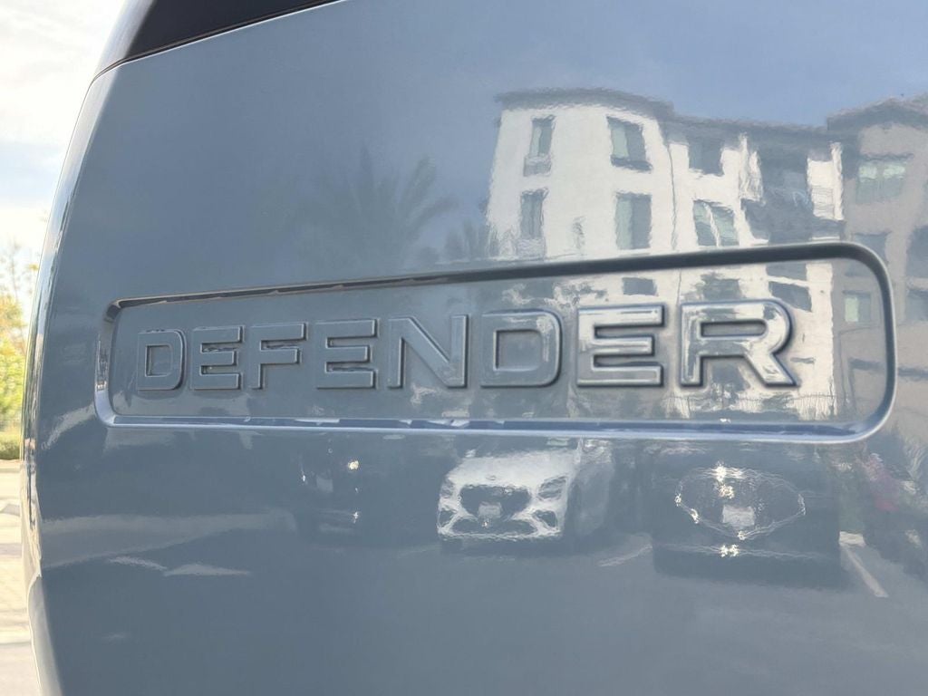 2023 Land Rover Defender 90 S