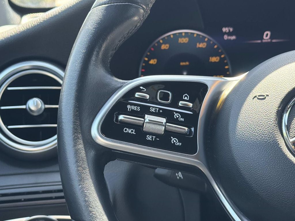 2022 Mercedes-Benz GLC GLC 300