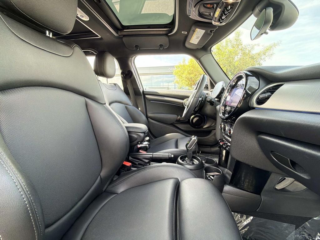 2022 MINI Cooper S Signature