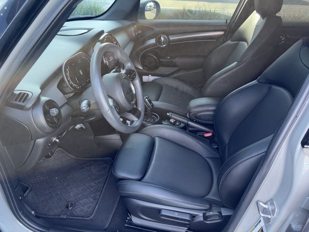 2022 MINI Cooper S Signature