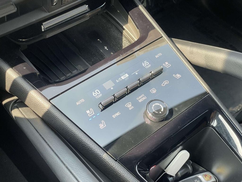 2024 Porsche Cayenne AWD