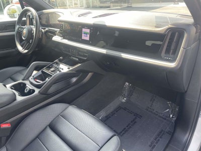 2024 Porsche Cayenne AWD