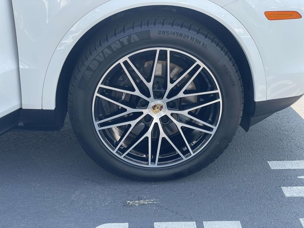 2024 Porsche Cayenne AWD