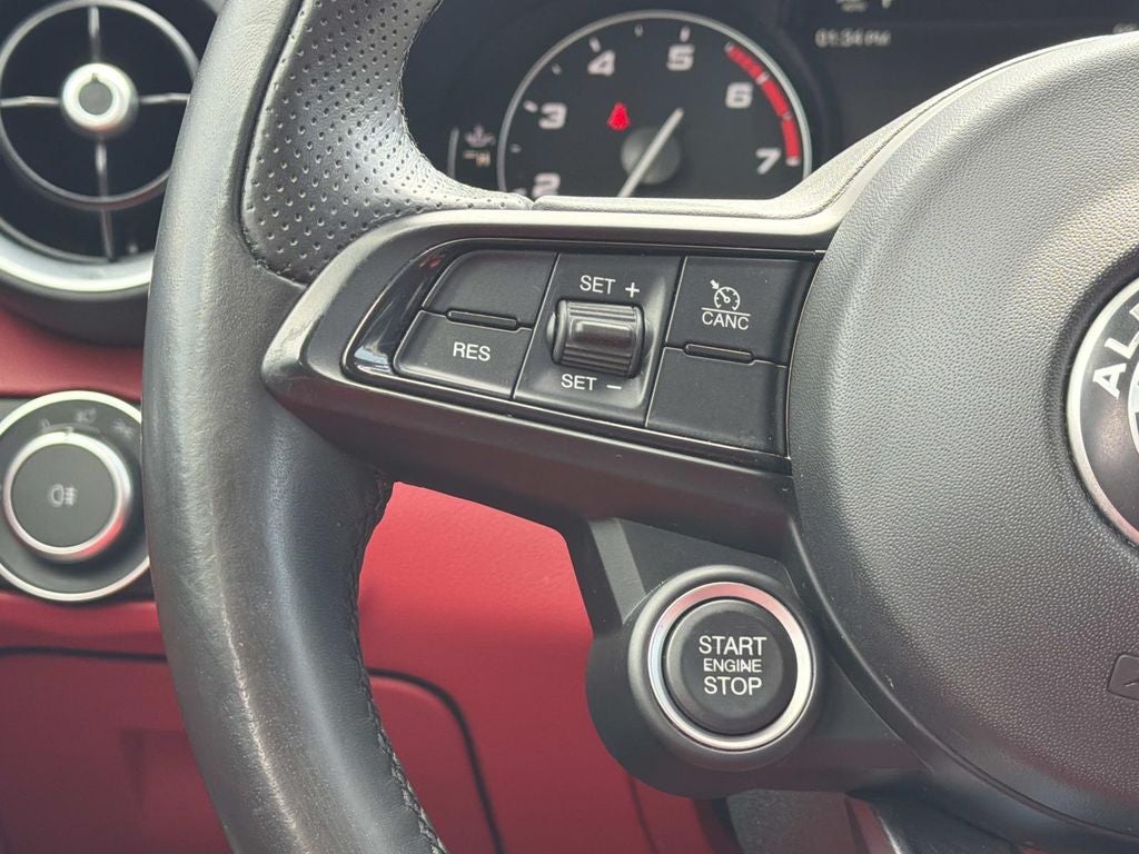 2020 Alfa Romeo Giulia Base