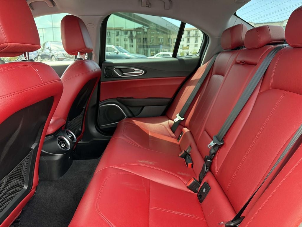 2020 Alfa Romeo Giulia Base