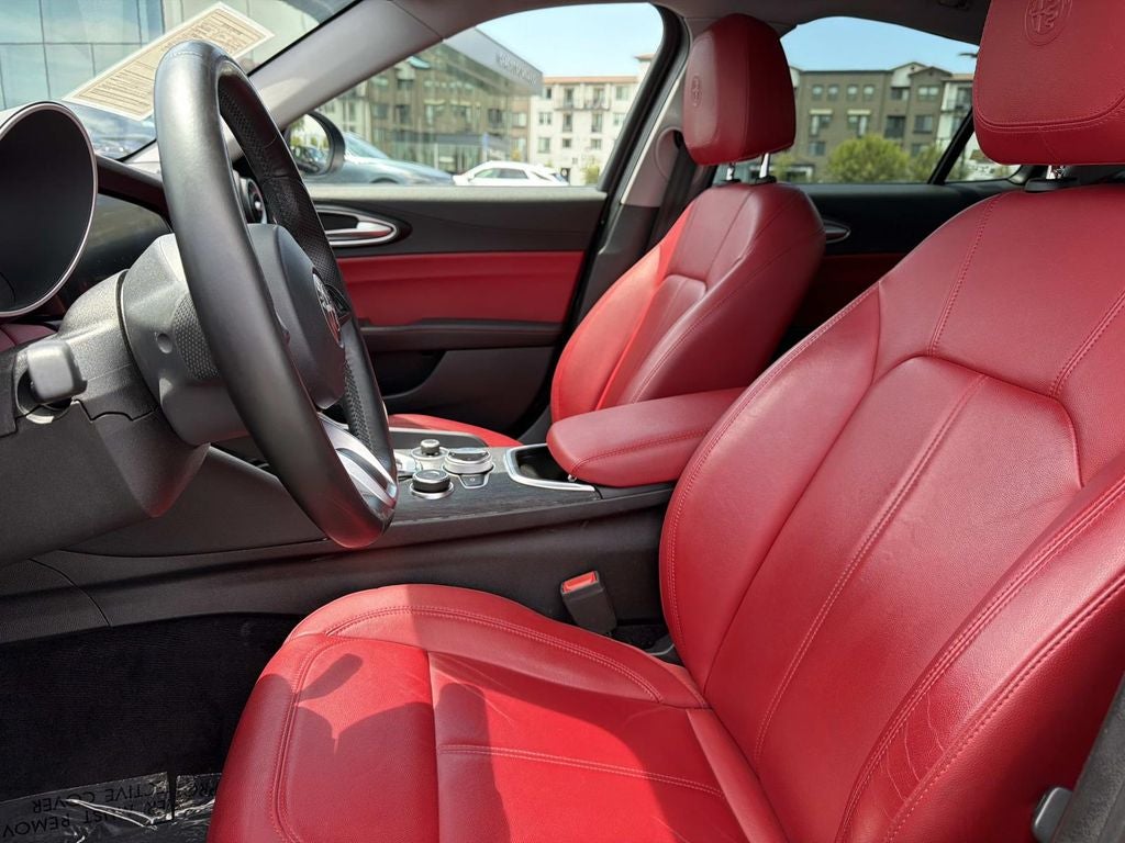 2020 Alfa Romeo Giulia Base