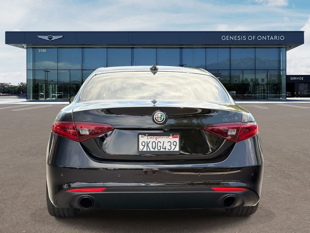 2020 Alfa Romeo Giulia Base