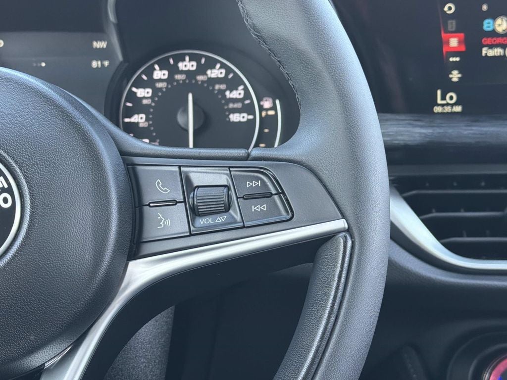 2019 Alfa Romeo Stelvio Base