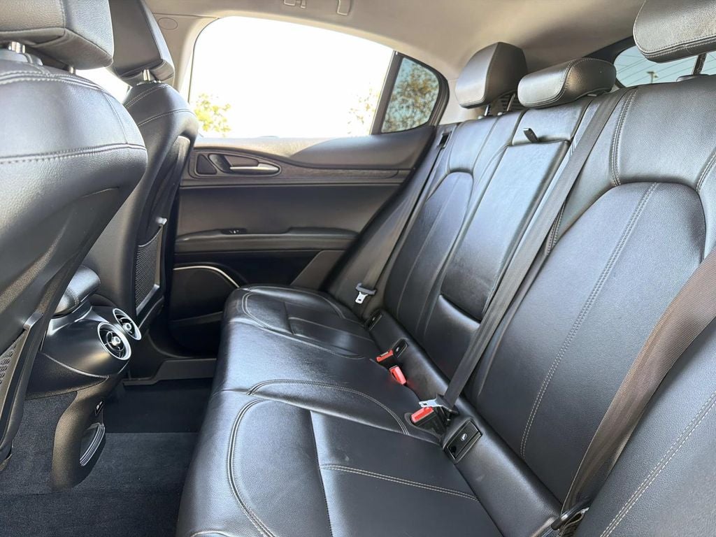 2019 Alfa Romeo Stelvio Base