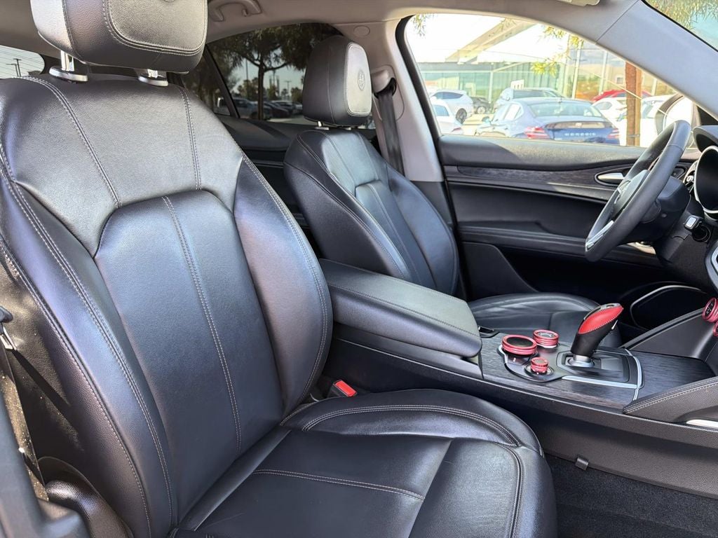 2019 Alfa Romeo Stelvio Base