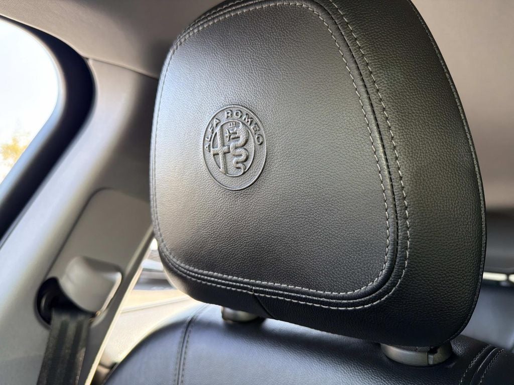 2019 Alfa Romeo Stelvio Base